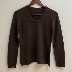 Brown cashmere sweater